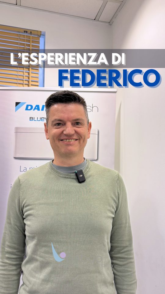 Federico davanti alla sua casa riqualificata